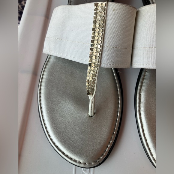 Italian Shoemakers elastic white band flats sandals slippers with gold details 9 - Picture 4 of 12